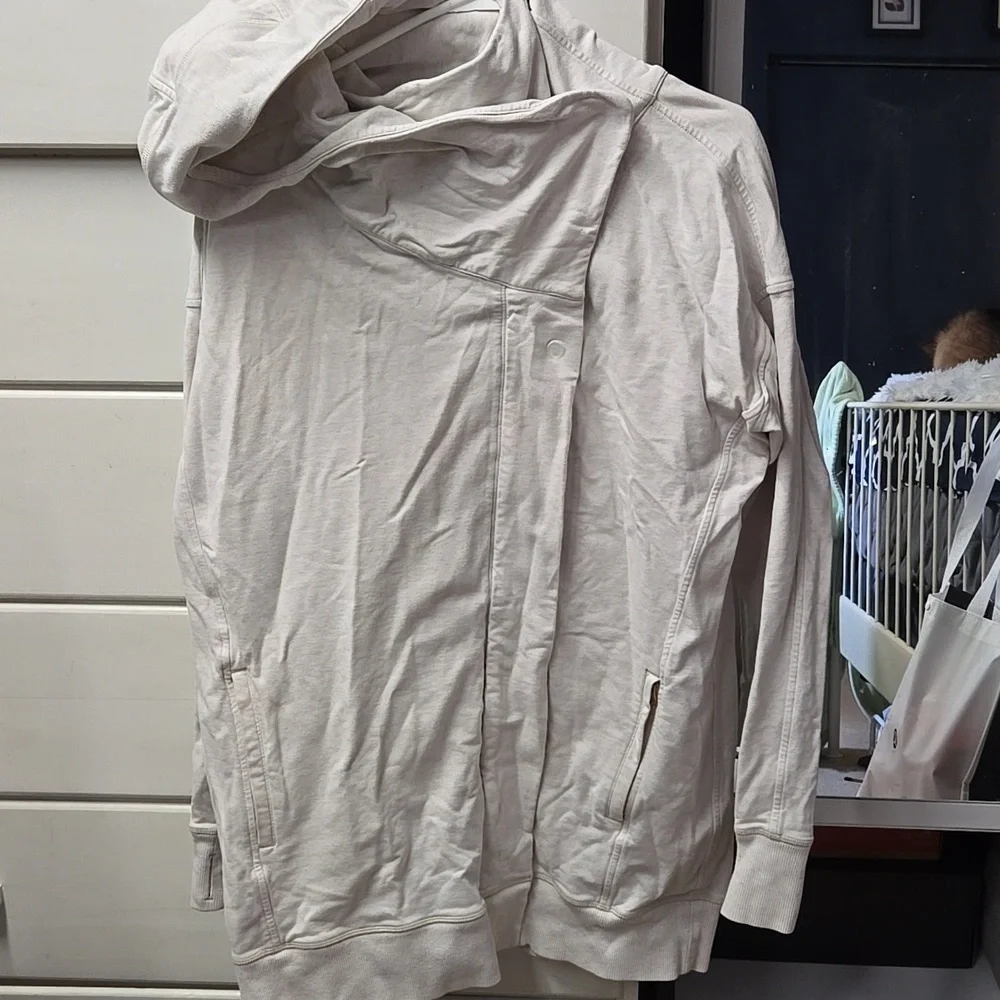 Lululemon Wrap Up Jacket - Picture 2 of 6